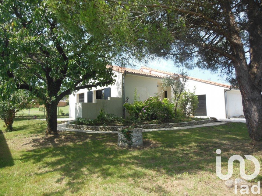 House 5 rooms of 118 m² in Vaux-sur-Mer (17640)