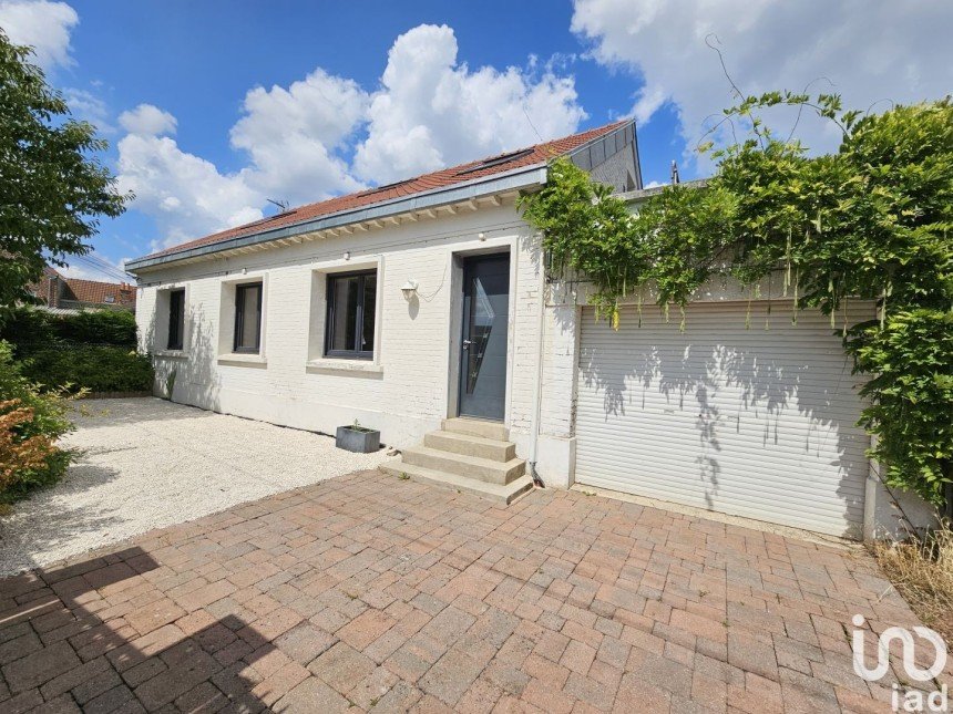 Maison 5 pièces de 128 m² à Saint-Saulve (59880)