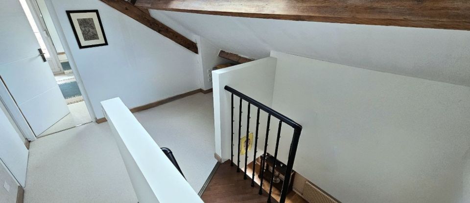 Maison 5 pièces de 128 m² à Saint-Saulve (59880)