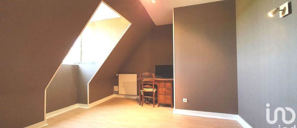 Maison 9 pièces de 145 m² à Pazayac (24120)