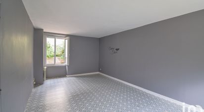 House 4 rooms of 93 m² in Perpezac-le-Blanc (19310)