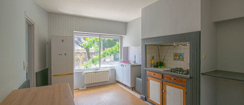 House 4 rooms of 93 m² in Perpezac-le-Blanc (19310)