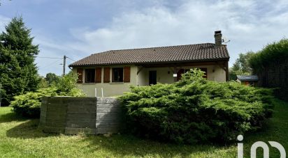 Maison traditionnelle 4 pièces de 84 m² à Latronquière (46210)