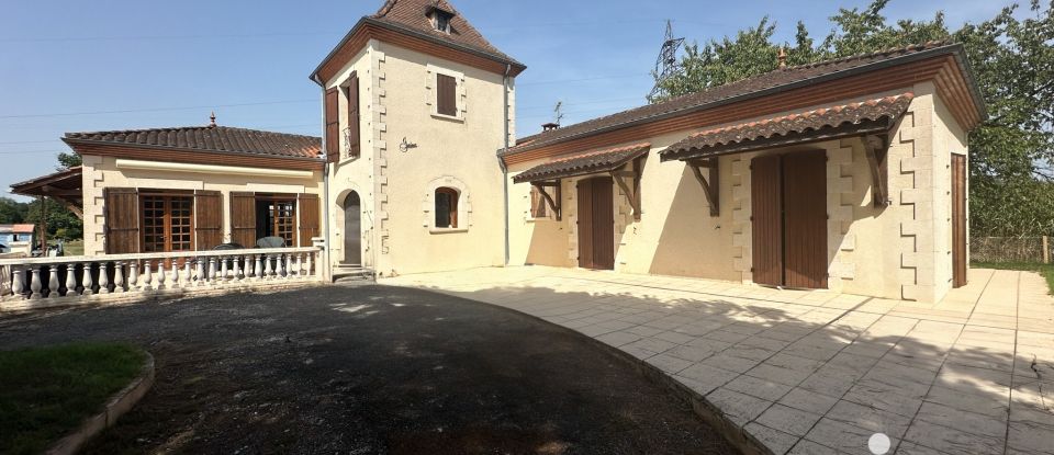 Maison traditionnelle 5 pièces de 178 m² à Saint-Étienne-de-Fougères (47380)