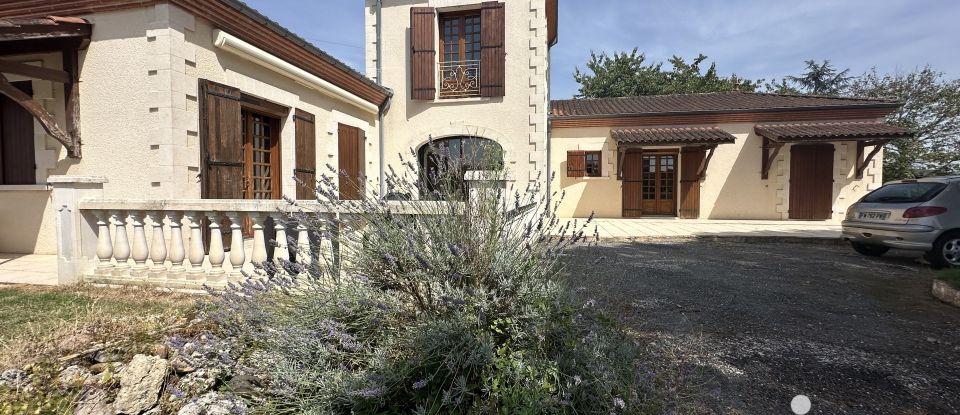 Traditional house 5 rooms of 178 m² in Saint-Étienne-de-Fougères (47380)