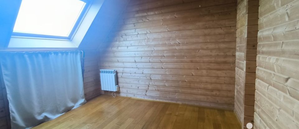 Maison 6 pièces de 126 m² à Lanvéoc (29160)