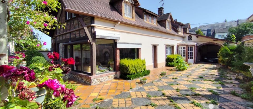 Maison 6 pièces de 164 m² à Évreux (27000)