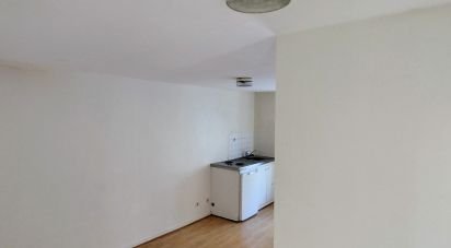 Apartment 1 room of 29 m² in La Roche-sur-Yon (85000)