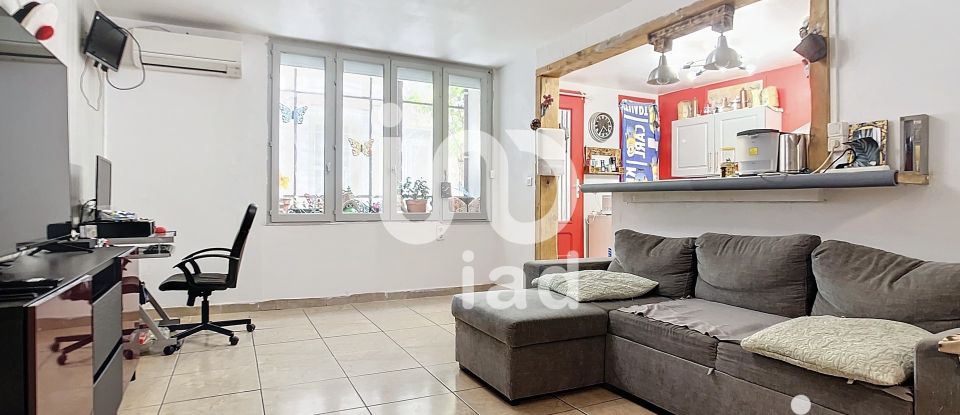 Town house 4 rooms of 98 m² in Lespignan (34710)