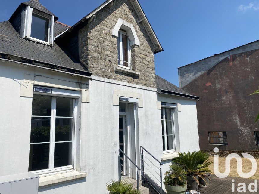 Maison 6 pièces de 115 m² à Quimper (29000)