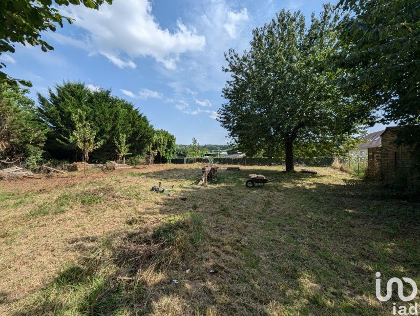 Terrain de 786 m² à Neuville-sur-Sarthe (72190)