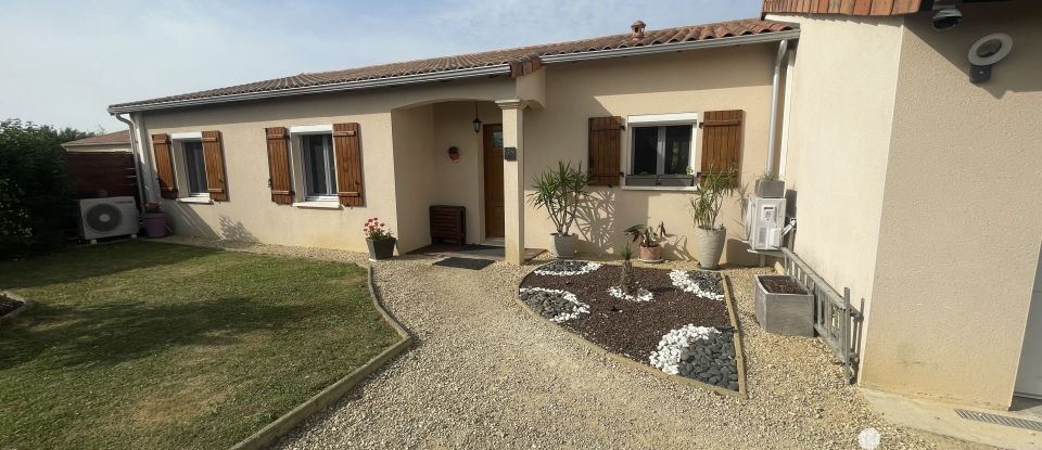 House 5 rooms of 120 m² in Neuville-de-Poitou (86170)