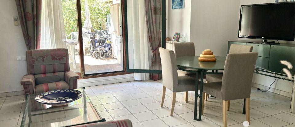 Appartement 2 pièces de 72 m² à Hyères (83400)