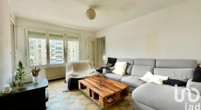 Apartment 4 rooms of 67 m² in Marseille (13005)