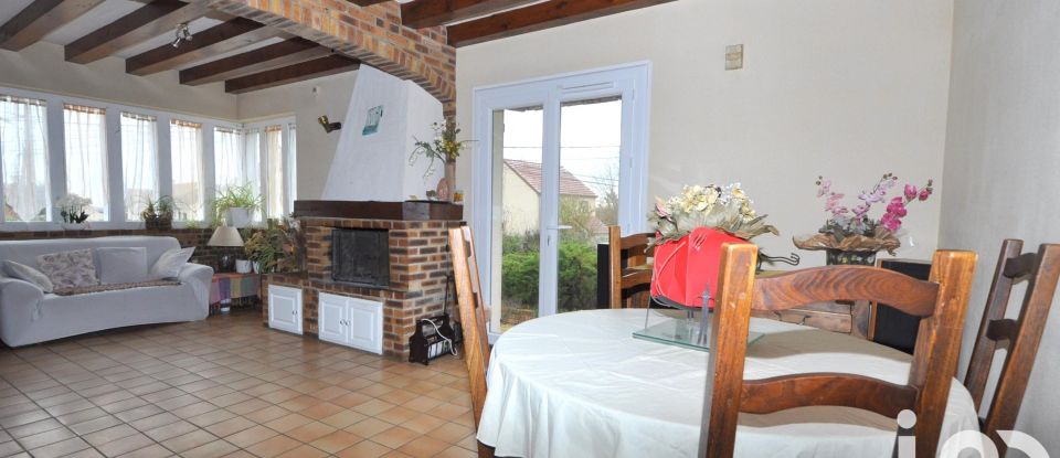 Traditional house 7 rooms of 148 m² in Saint-Maurice-Montcouronne (91530)