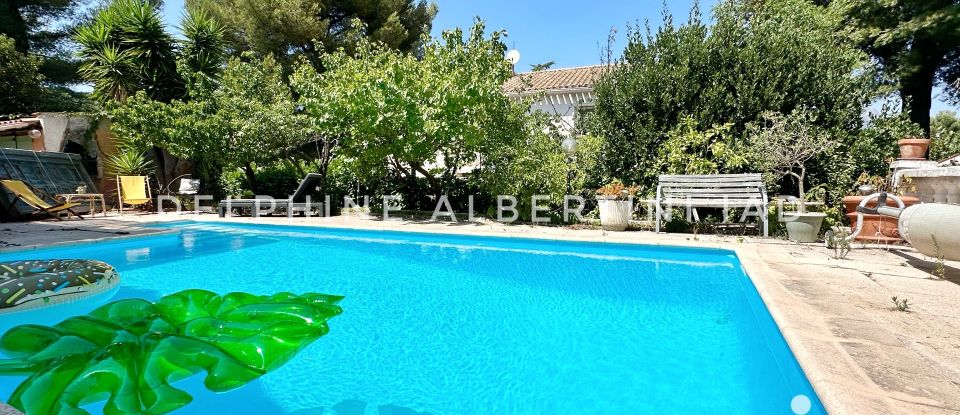 Traditional house 5 rooms of 125 m² in La Garde (83130)