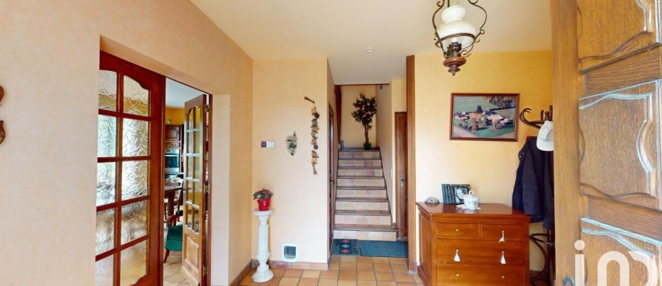 Traditional house 5 rooms of 159 m² in Séméacq-Blachon (64350)