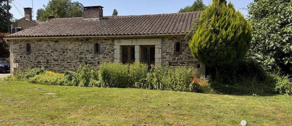 House 6 rooms of 152 m² in Vouvant (85120)