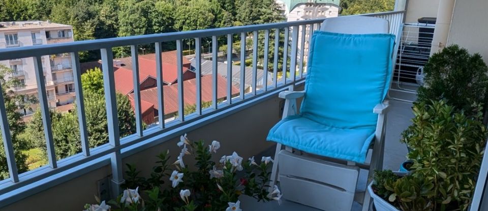 Apartment 4 rooms of 88 m² in Pau (64000)