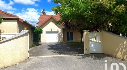 Maison traditionnelle 8 pièces de 185 m² à Marnay (70150)