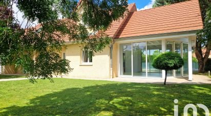 Traditional house 8 rooms of 185 m² in Marnay (70150)