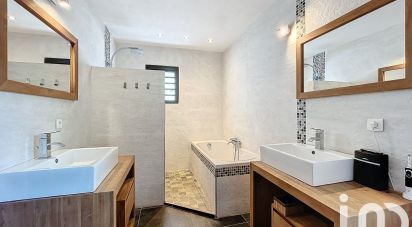 Maison 7 pièces de 185 m² à Saint-Denis (97490)