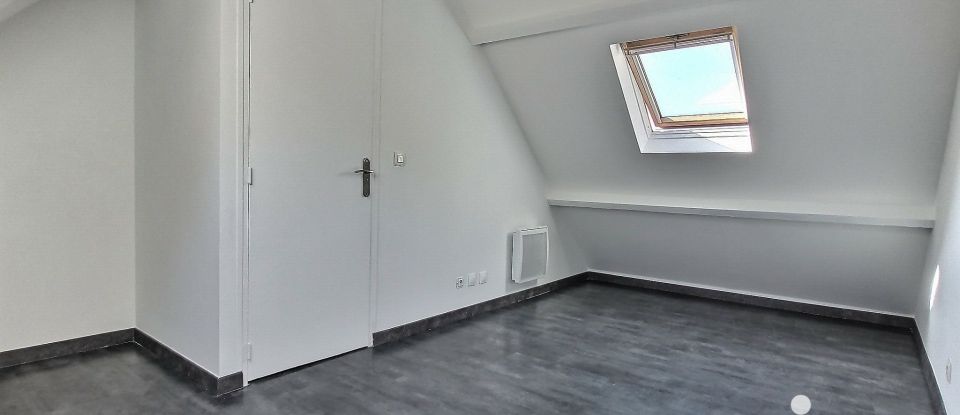 Maison traditionnelle 5 pièces de 117 m² à Dammartin-en-Goële (77230)