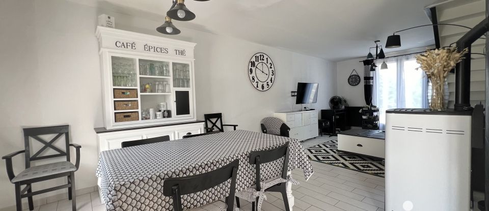 Maison 8 pièces de 170 m² à La Suze-sur-Sarthe (72210)