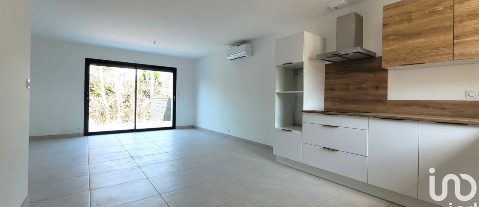 Maison 4 pièces de 88 m² à Piolenc (84420)