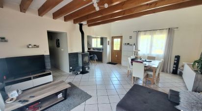 House 7 rooms of 142 m² in Saint-Jean-d'Avelanne (38480)