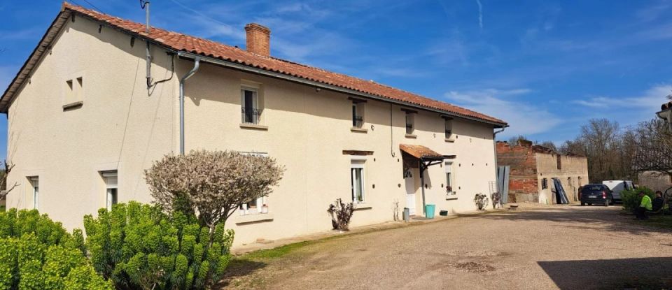 Maison 7 pièces de 366 m² à Montauban (82000)