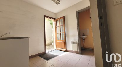 Town house 10 rooms of 85 m² in Saint-Jean-d'Angély (17400)