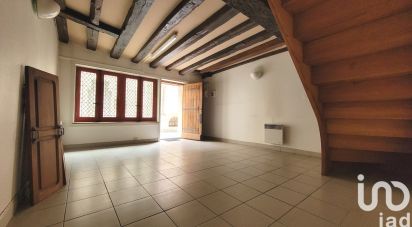 Town house 10 rooms of 85 m² in Saint-Jean-d'Angély (17400)