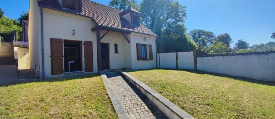 Traditional house 5 rooms of 113 m² in Vigny (95450)