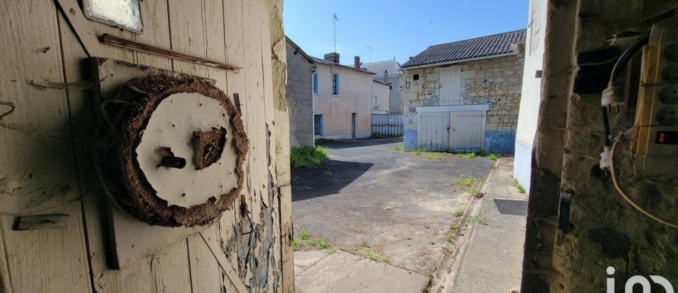 Maison 5 pièces de 111 m² à Montreuil-Bellay (49260)