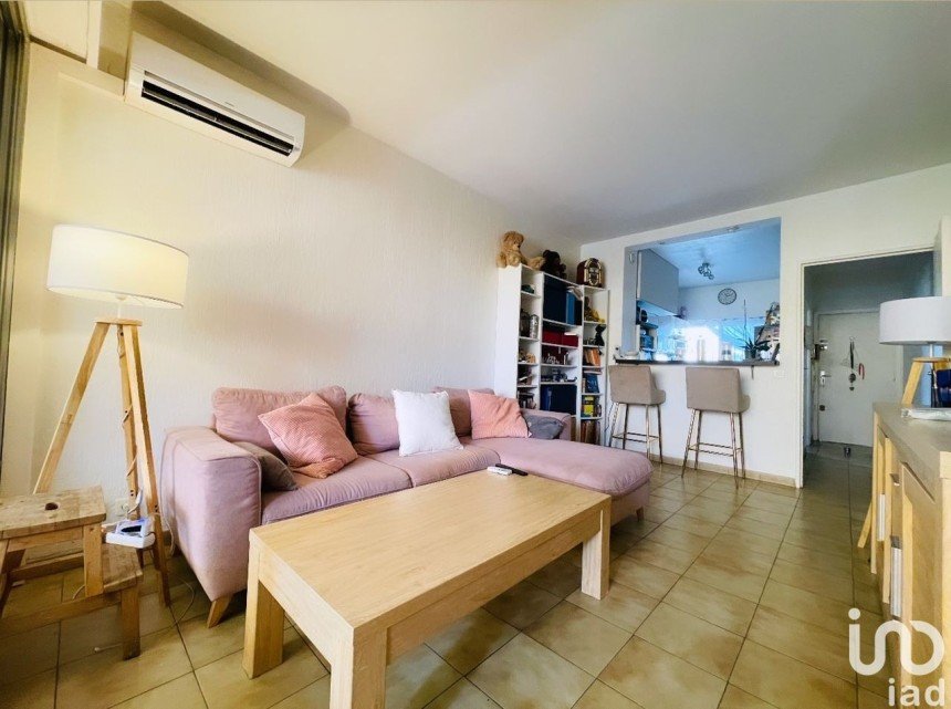 Appartement 2 pièces de 42 m² à Villeneuve-Loubet (06270)