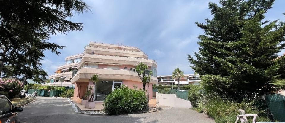 Appartement 2 pièces de 42 m² à Villeneuve-Loubet (06270)