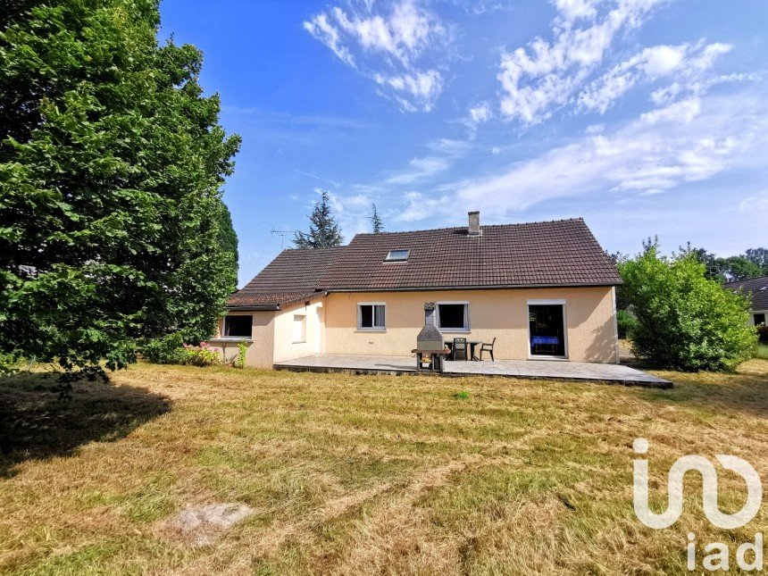 Traditional house 5 rooms of 153 m² in Boismorand (45290)