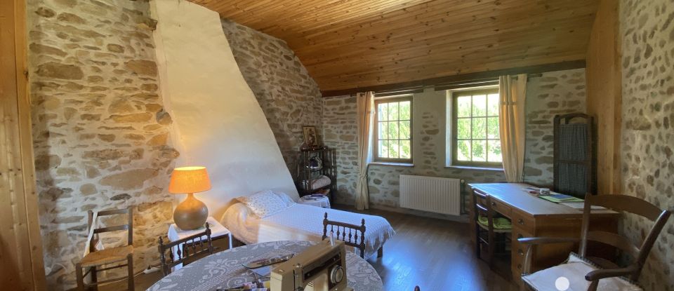 Maison de campagne 4 pièces de 140 m² à Glénic (23380)