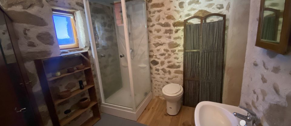 Maison de campagne 4 pièces de 140 m² à Glénic (23380)