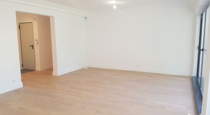 Appartement 3 pièces de 65 m² à Courbevoie (92400)