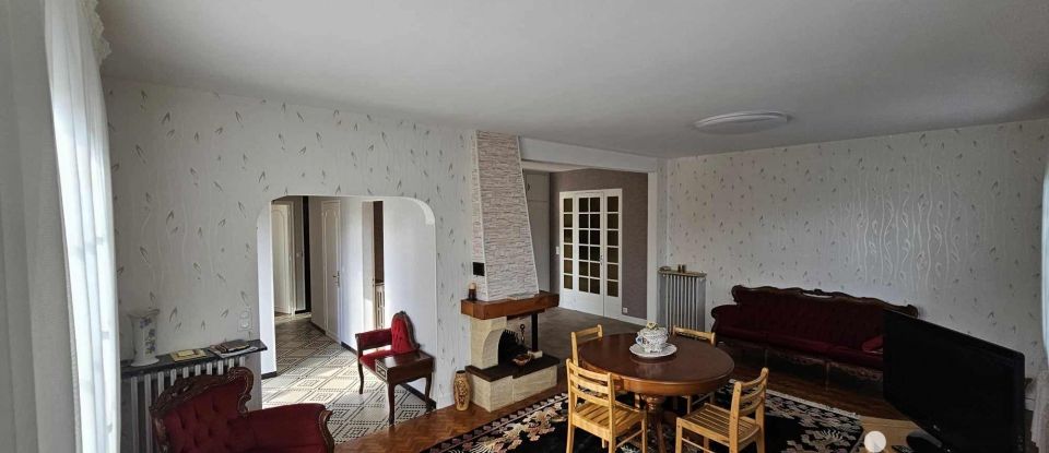 Maison traditionnelle 5 pièces de 116 m² à Coutras (33230)