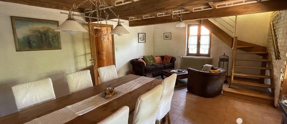 Farm 5 rooms of 150 m² in Juif (71440)