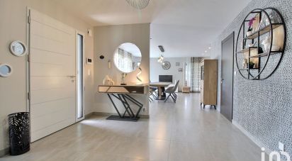 Maison 10 pièces de 176 m² à Bellou-en-Houlme (61220)