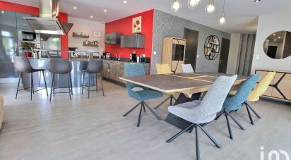 Maison 10 pièces de 176 m² à Bellou-en-Houlme (61220)