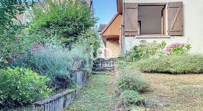 Maison traditionnelle 5 pièces de 135 m² à Bourges (18000)