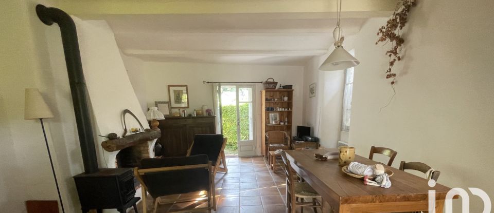 Maison 6 pièces de 82 m² à Pont-de-Labeaume (07380)