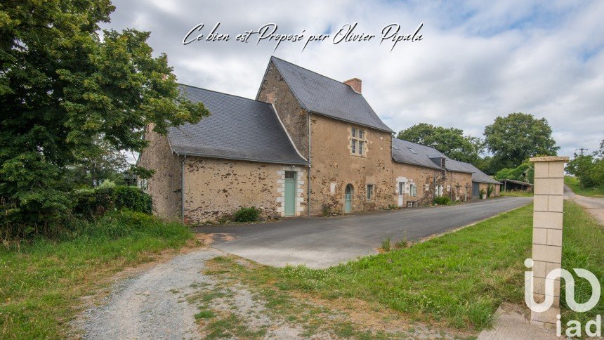 Mansion 8 rooms of 262 m² in Bécon-les-Granits (49370)