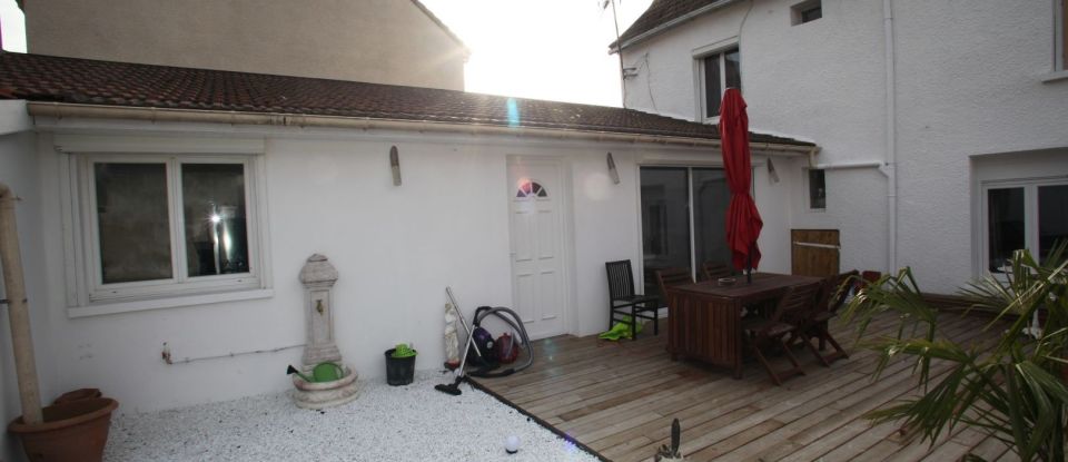 Maison 6 pièces de 107 m² à Roissy-en-France (95700)