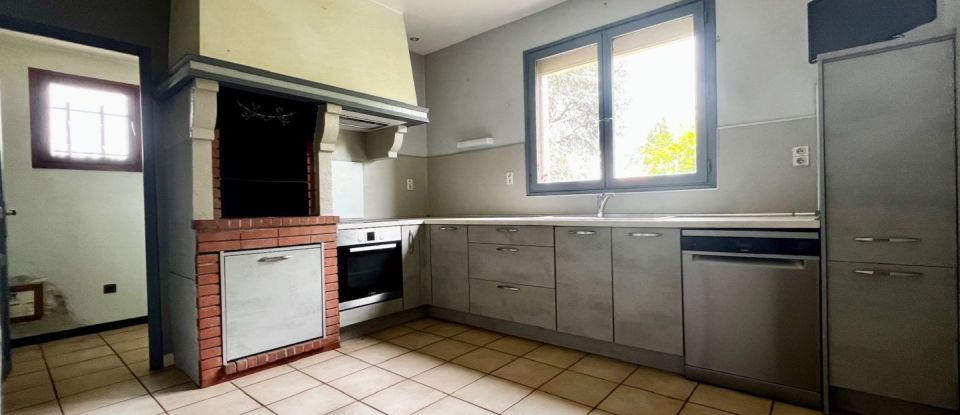 Maison 6 pièces de 186 m² à Lacroix-Falgarde (31120)